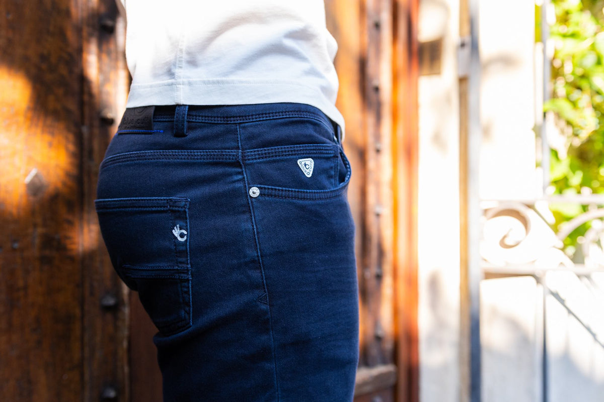 Le Joggjean Ecoresponsable - Bleu Foncé verso Noir - Blue Cult